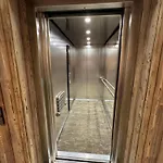 アパート Corso Rustic Luxury Harrachov, In - Out, Free Parking, High Speed Wi-fi, Smart Tv ハルラホフ