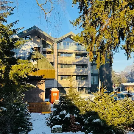 Apartment Corso Rustic Luxury Harrachov, In - Out, Free Parking, High Speed Wi-fi, Smart Tv Harrachov