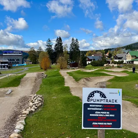 Corso Rustic Luxury Harrachov, In - Out, Free Parking, High Speed Wi-fi, Smart Tv Apartment *