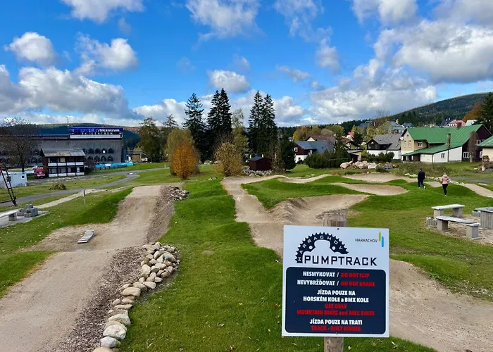 Corso Rustic Luxury Harrachov, In - Out, Free Parking, High Speed Wi-fi, Smart Tv Apartamento *